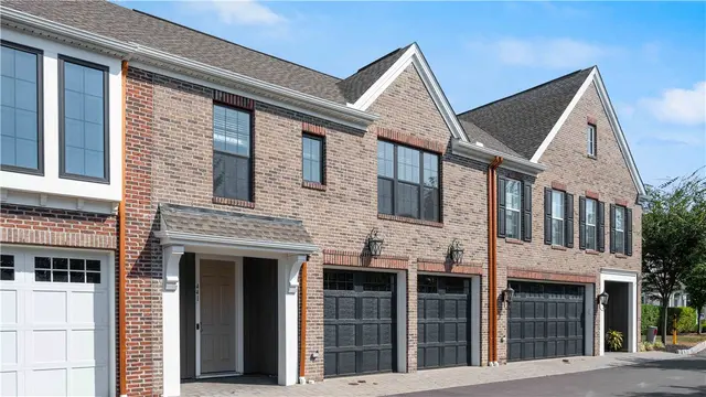 441 Roebling Ct gallery image 43