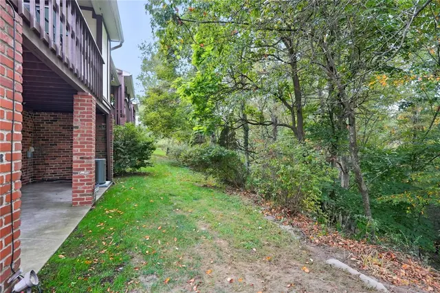 4433 Laurel Oak Drive gallery image 23