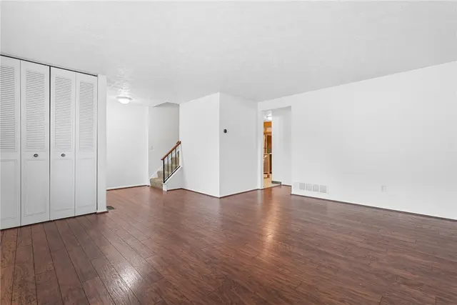 4433 Laurel Oak Drive gallery image 24