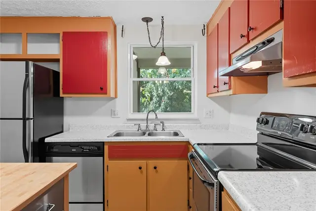 4433 Laurel Oak Drive gallery image 37