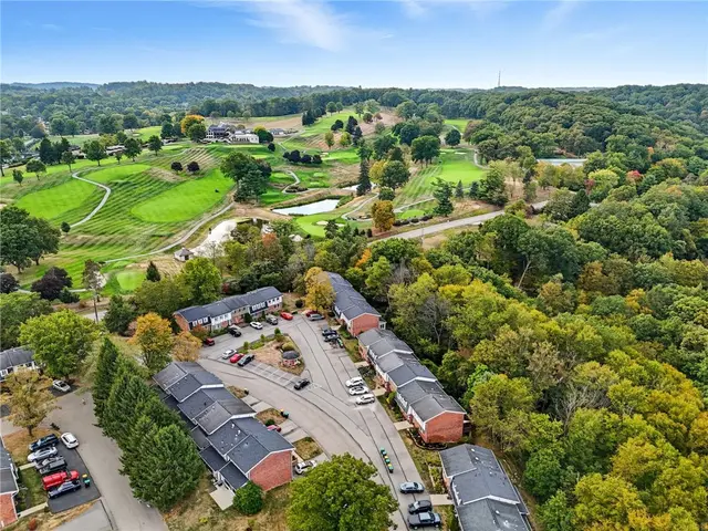 4433 Laurel Oak Drive gallery image 40