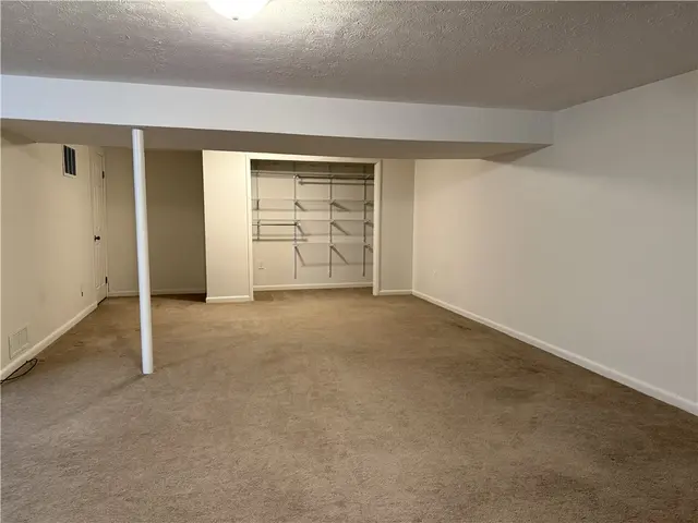 4440 Laurel Oak Drive gallery image 6