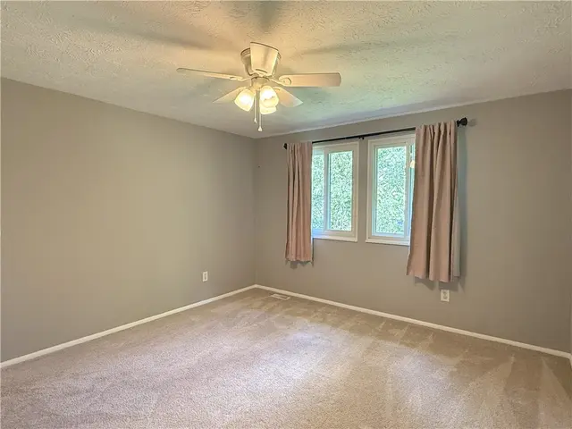 4440 Laurel Oak Drive gallery image 7