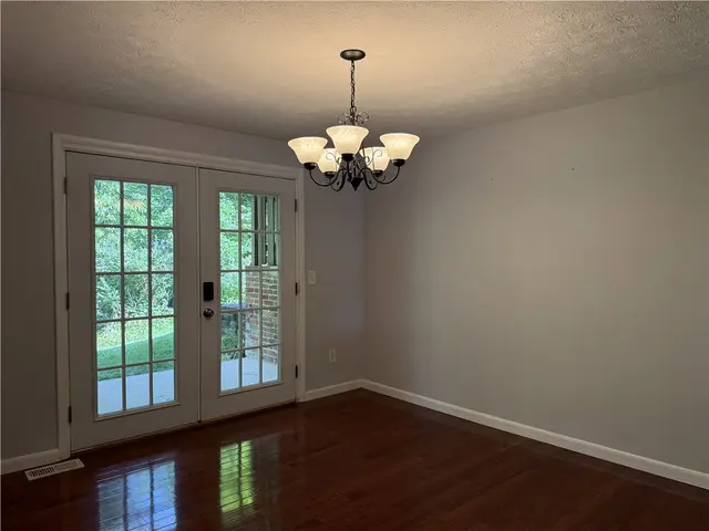 4440 Laurel Oak Drive gallery image 12