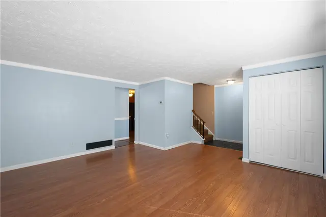 4461 Laurel Oak Dr gallery image 15