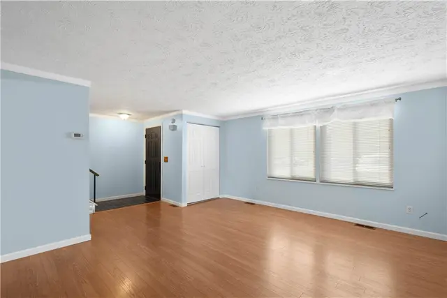 4461 Laurel Oak Dr gallery image 17