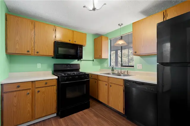 4461 Laurel Oak Dr gallery image 24