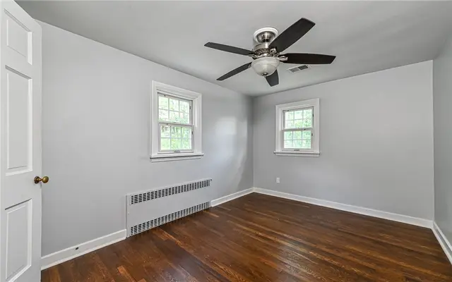 4461 Mount Royal Blvd gallery image 9