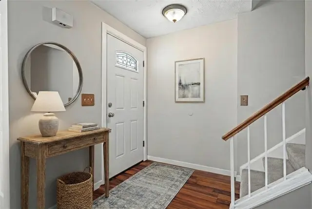 4467 Laurel Oak Dr gallery image 2