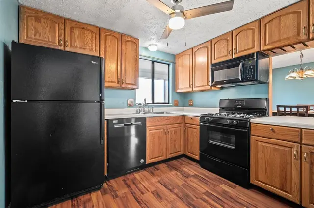 4467 Laurel Oak Dr gallery image 17
