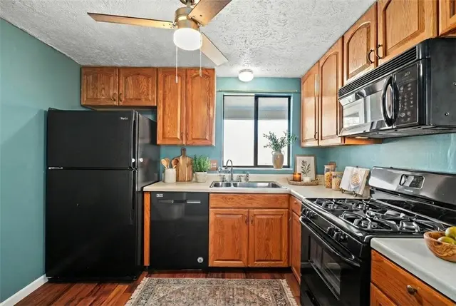 4467 Laurel Oak Dr gallery image 18