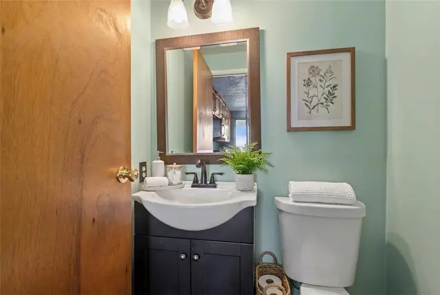 4467 Laurel Oak Dr gallery image 20