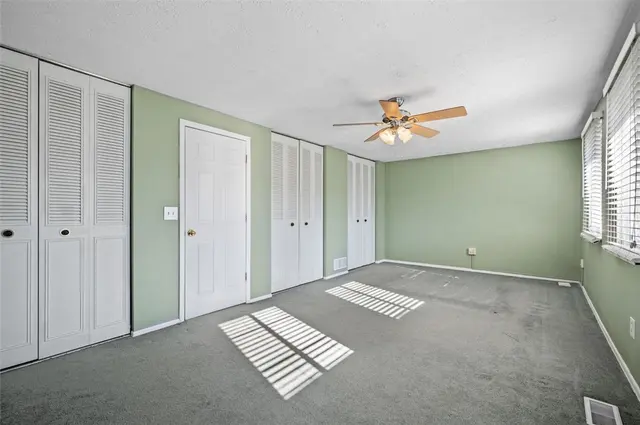 4467 Laurel Oak Dr gallery image 25