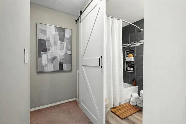 4467 Laurel Oak Dr gallery image 30