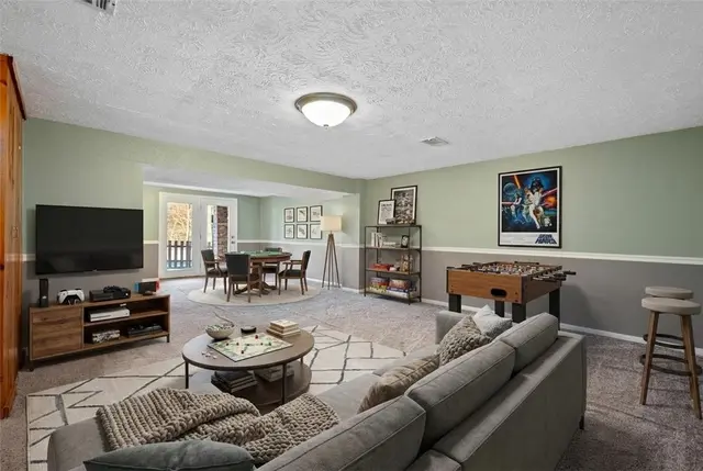 4467 Laurel Oak Dr gallery image 36