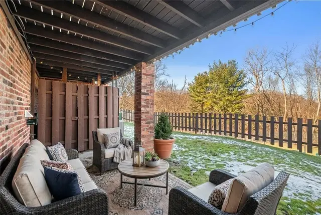 4467 Laurel Oak Dr gallery image 43