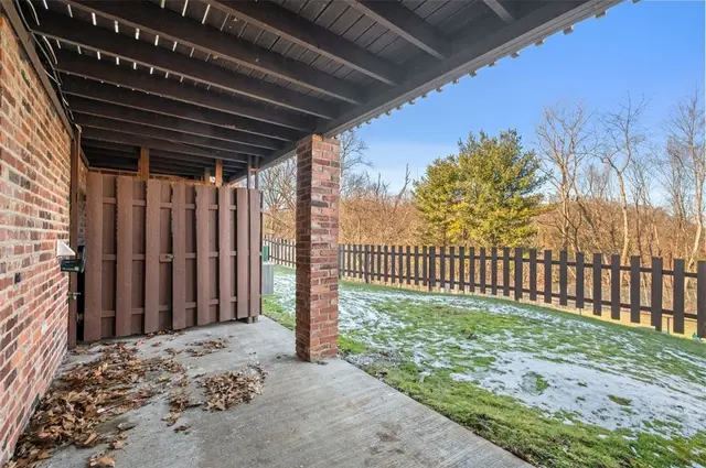 4467 Laurel Oak Dr gallery image 44