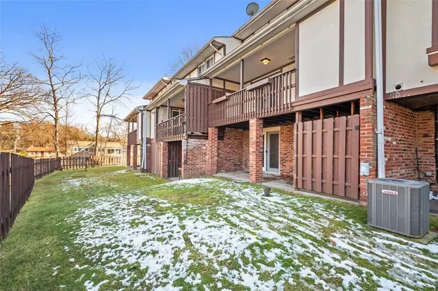 4467 Laurel Oak Dr gallery image 45