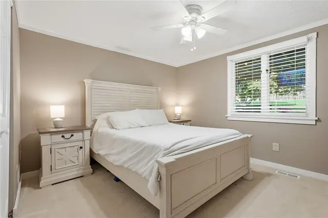 447 Partridge Run Rd gallery image 4