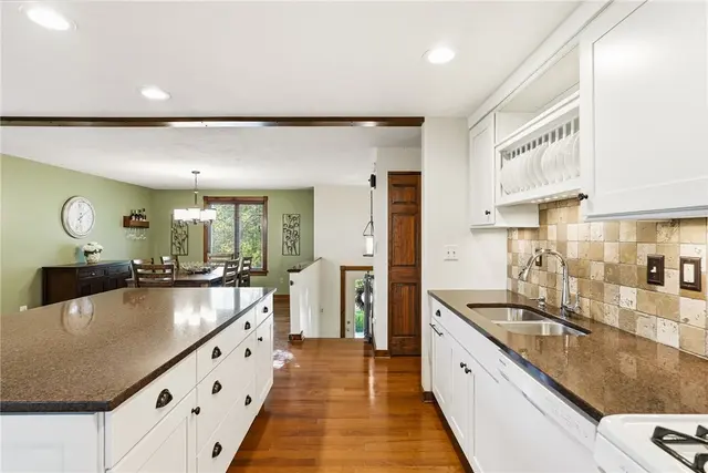 447 Partridge Run Rd gallery image 9