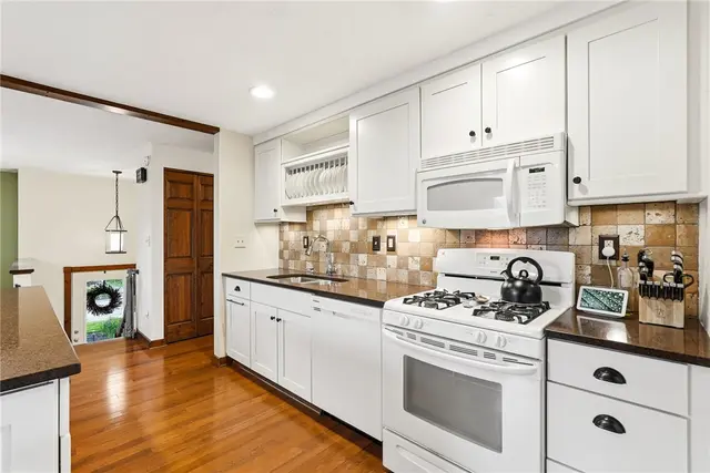 447 Partridge Run Rd gallery image 11