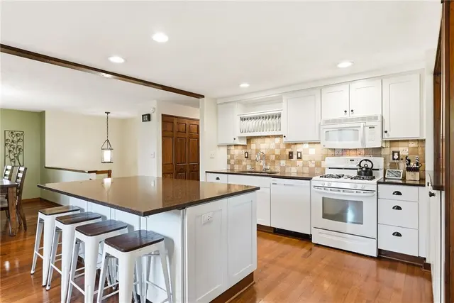 447 Partridge Run Rd gallery image 16