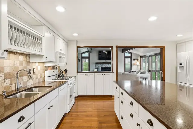 447 Partridge Run Rd gallery image 17