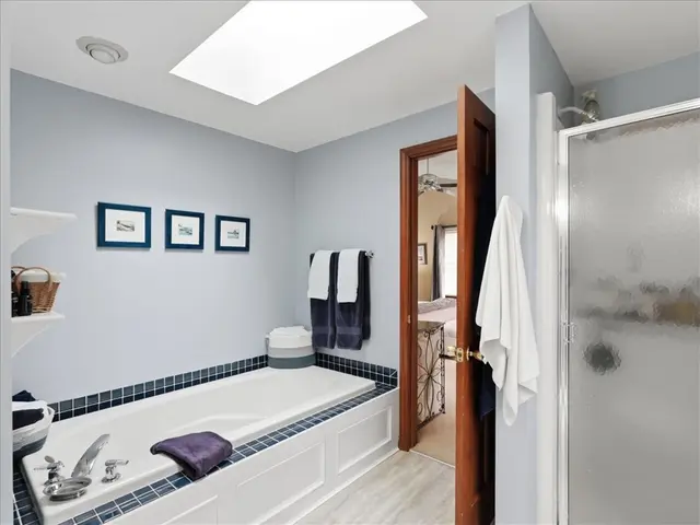 452 Tyburn Dr gallery image 22