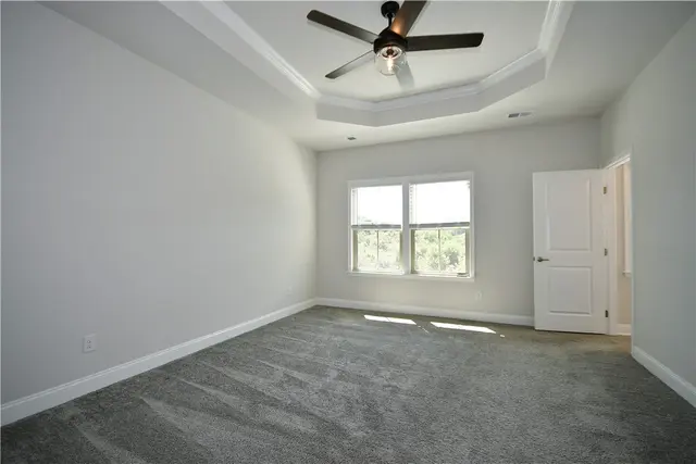 456 Fairmont Drive gallery image 6