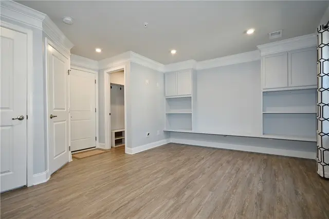 456 Fairmont Drive gallery image 10