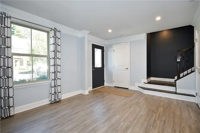 456 Fairmont Drive gallery image 22