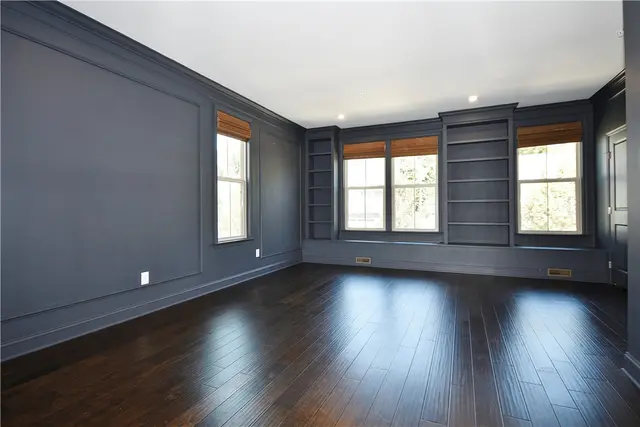 456 Fairmont Drive gallery image 24