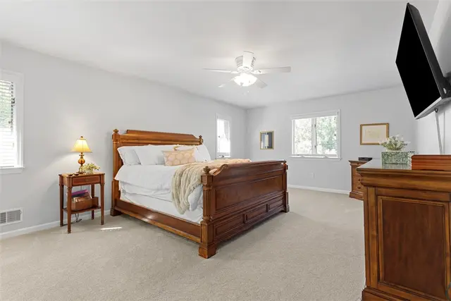 4566 DOGWOOD DR gallery image 3