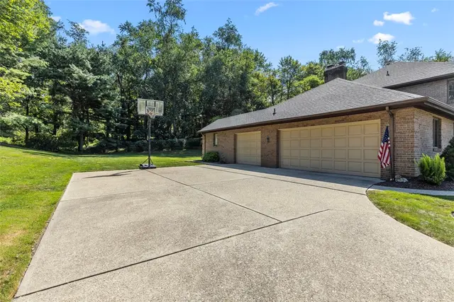 4566 DOGWOOD DR gallery image 17