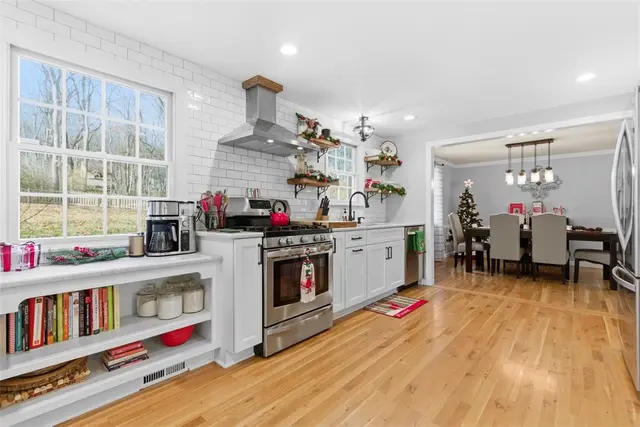 4573 Sylvan Dr. gallery image 11