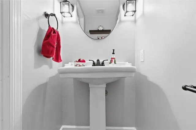 4573 Sylvan Dr. gallery image 37