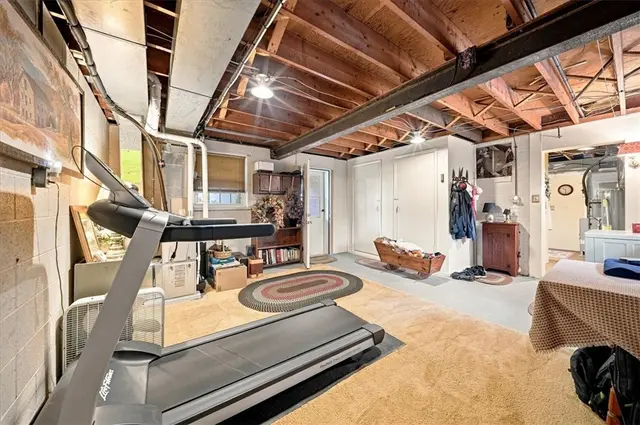 459 Troutwood Dr gallery image 11