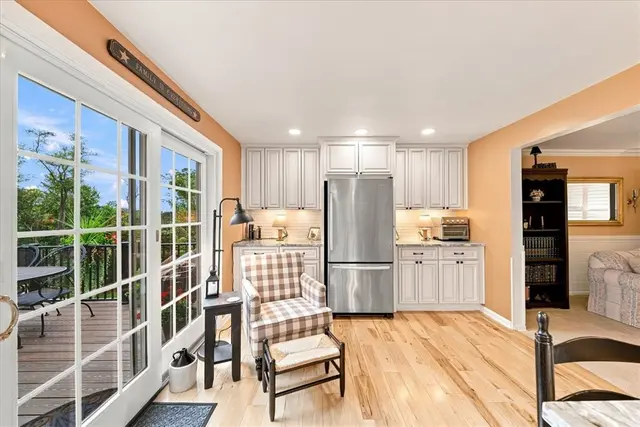459 Troutwood Dr gallery image 20