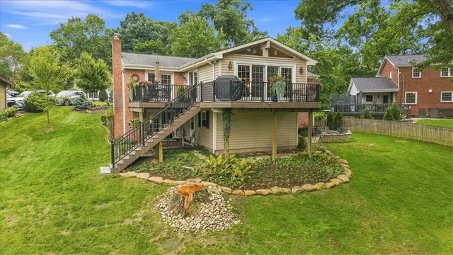 459 Troutwood Dr gallery image 22