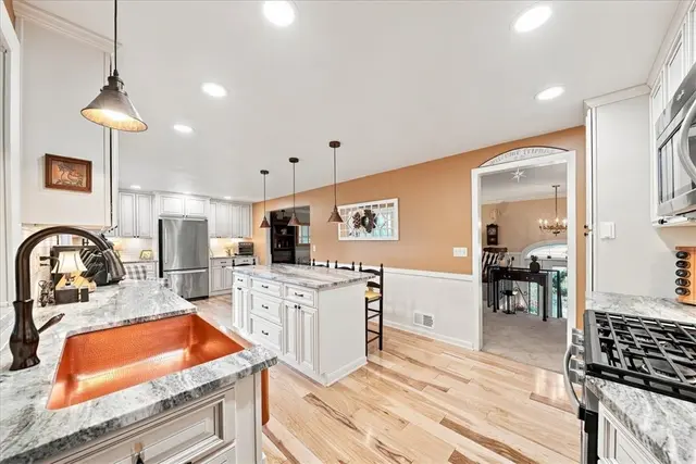 459 Troutwood Dr gallery image 23