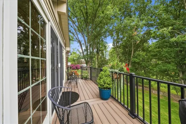459 Troutwood Dr gallery image 31
