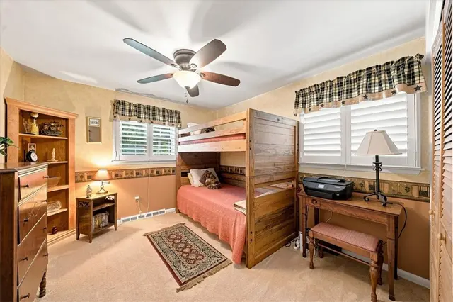 459 Troutwood Dr gallery image 32