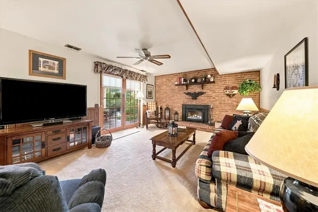 459 Troutwood Dr gallery image 40