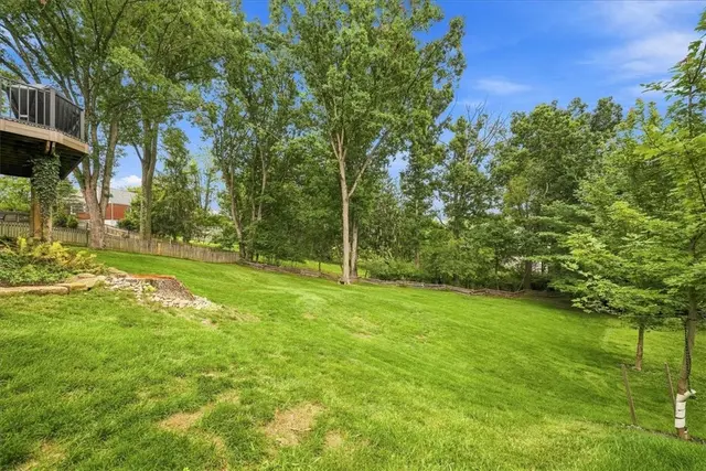 459 Troutwood Dr gallery image 41