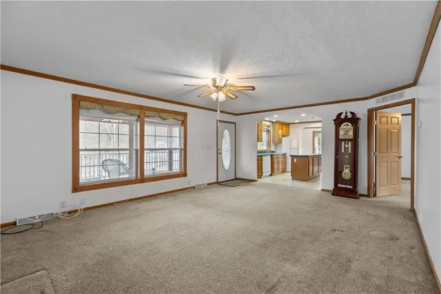 4601 WILDWOOD SAMPLE RD gallery image 9