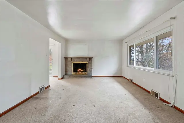 461 Eicher Rd gallery image 6