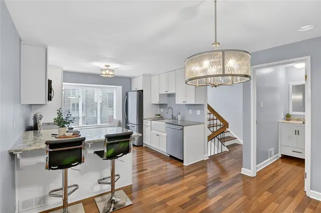 463 Cherry Court gallery image 6