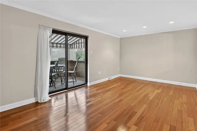 463 Cherry Court gallery image 12