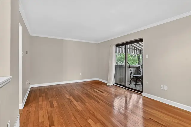 463 Cherry Court gallery image 13