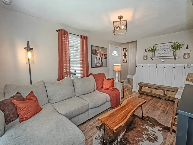 4644 Grouse Run Rd gallery image 9